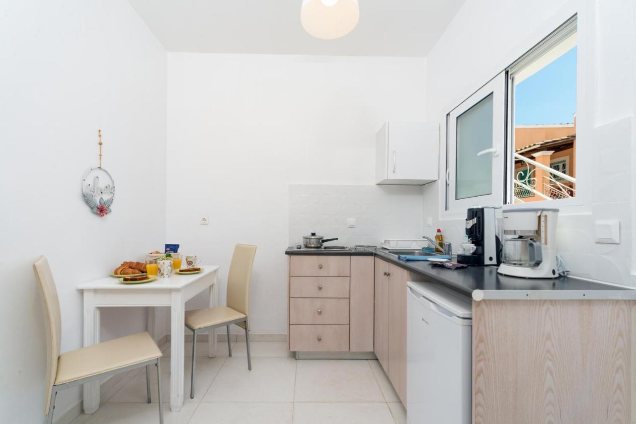 Averto Corfu Aparthotel 3*